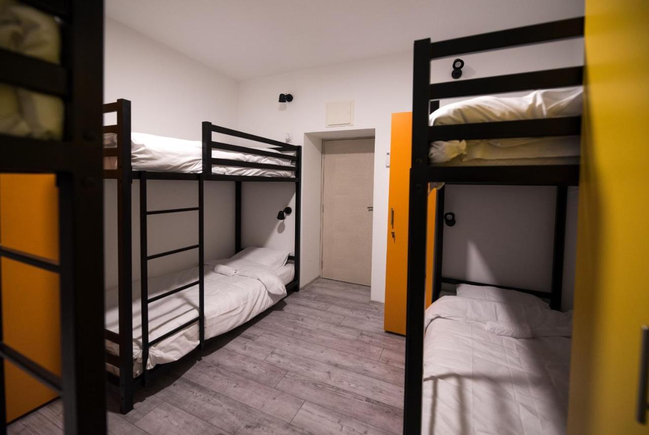 Hostel Evropa Нікшич Екстер'єр фото