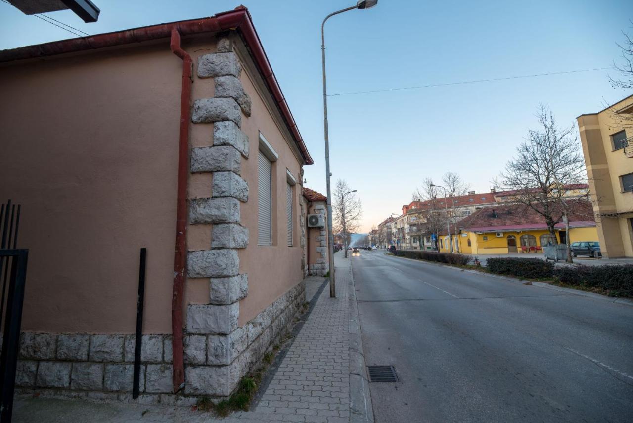 Hostel Evropa Нікшич Екстер'єр фото