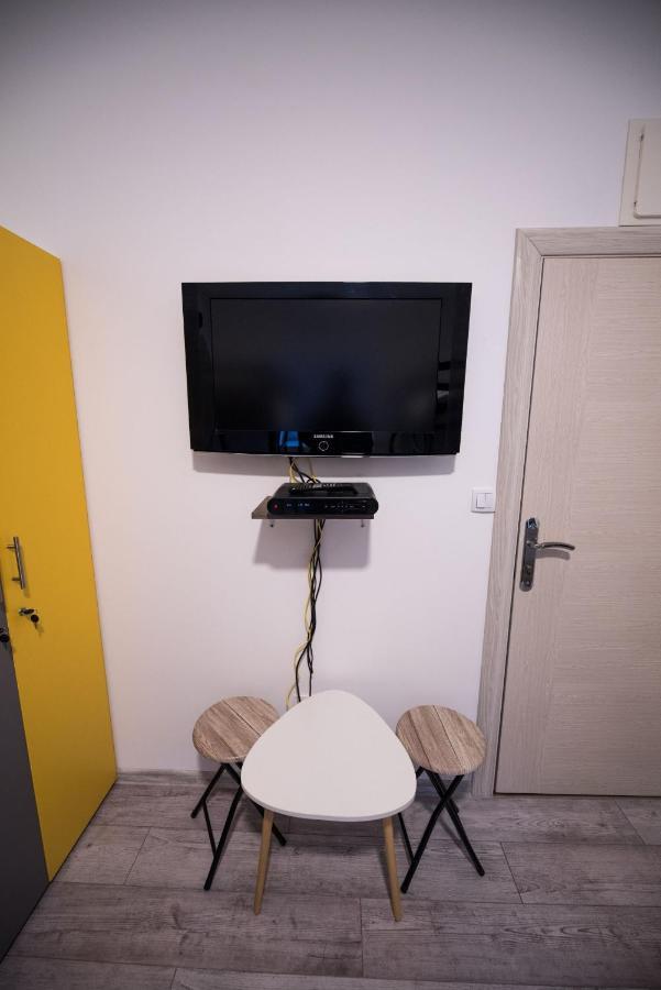 Hostel Evropa Нікшич Екстер'єр фото