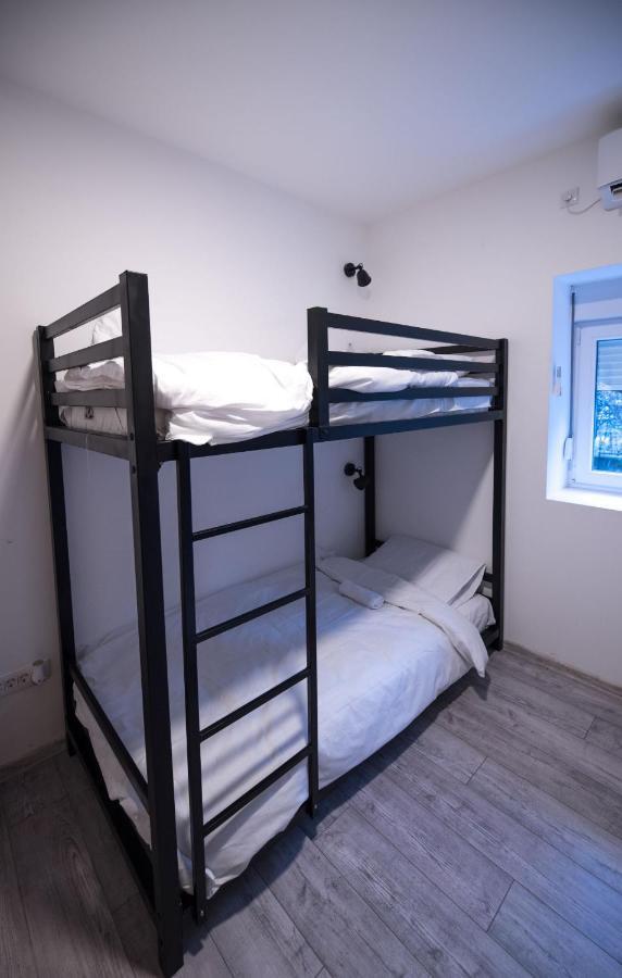 Hostel Evropa Нікшич Екстер'єр фото