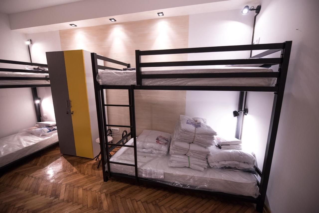 Hostel Evropa Нікшич Екстер'єр фото